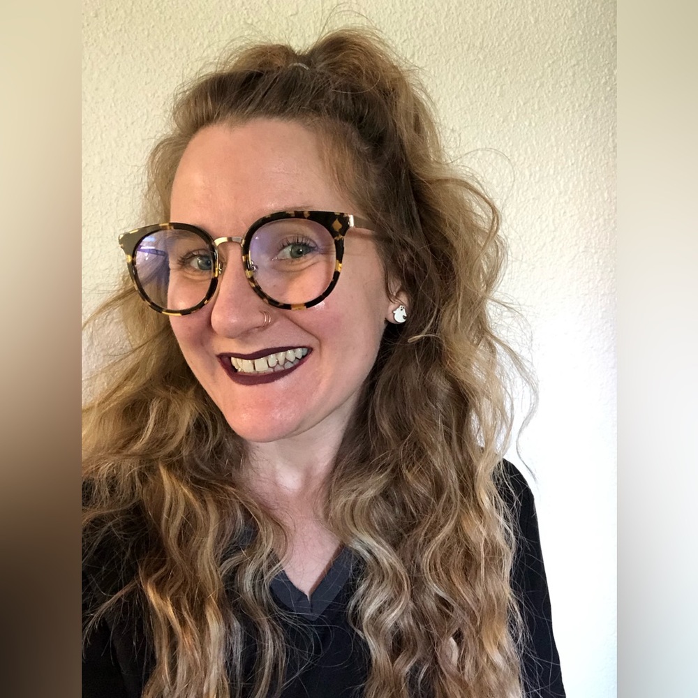 Meet your Posher, Amanda